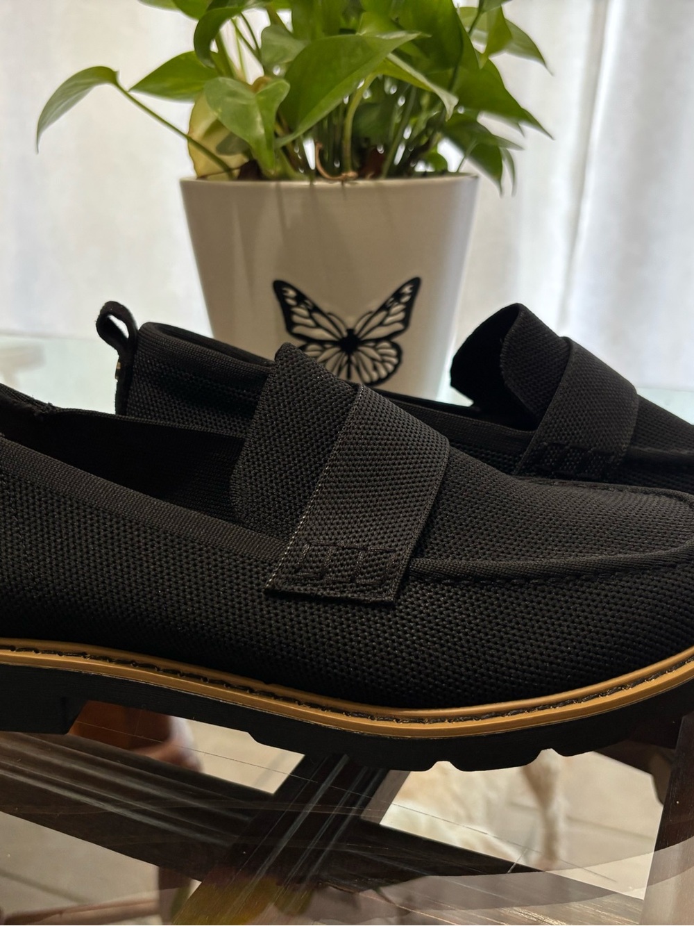 Taryn Rose Women’s Black Knit Comfort Loafers Slip On Shoes Size 10 - Picture 2 of 12
